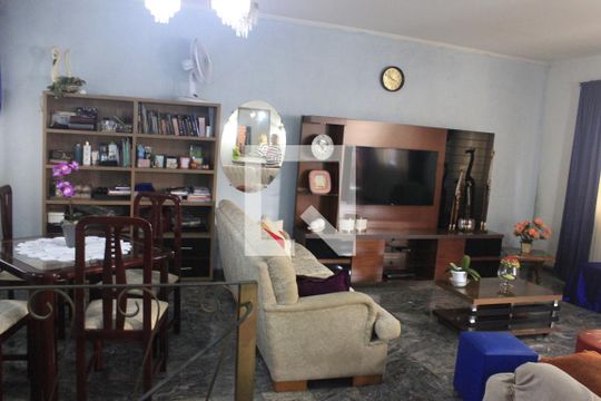 Casa à venda com 4 quartos, 420m² em Jardim Dourado, Guarulhos