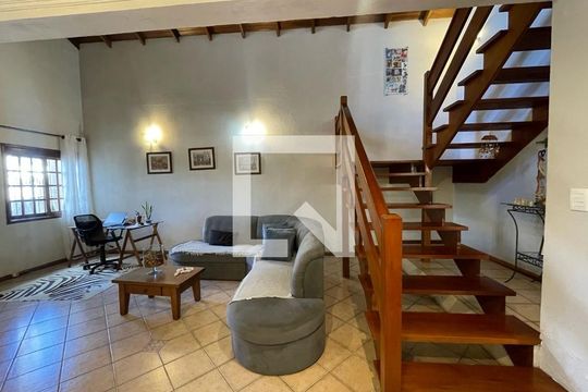 Casa à venda com 2 quartos, 190m² em Feitoria Seller, São Leopoldo