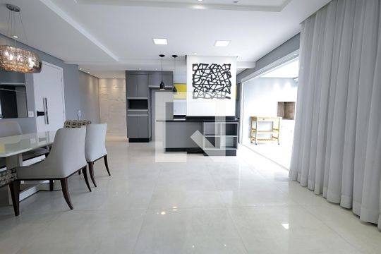 Sala de apartamento à venda com 2 quartos, 92m² em Jardim, Santo André