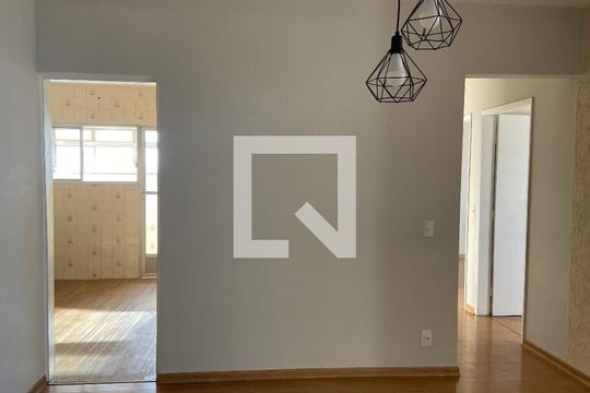 Sala de apartamento à venda com 3 quartos, 76m² em Vila Osasco, Osasco