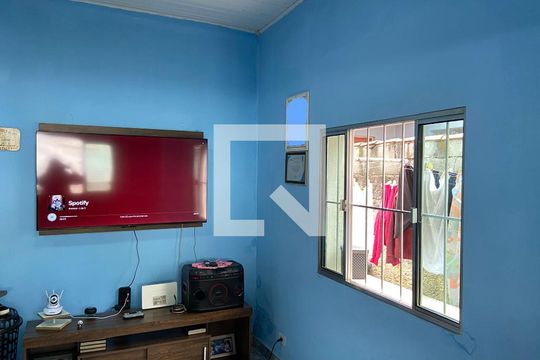 Sala de casa à venda com 3 quartos, 300m² em I.a.p.i., Osasco