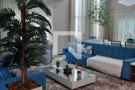 Sala de casa de condomínio para alugar com 4 quartos, 400m² em Jardim Green Park Residence, Hortolândia
