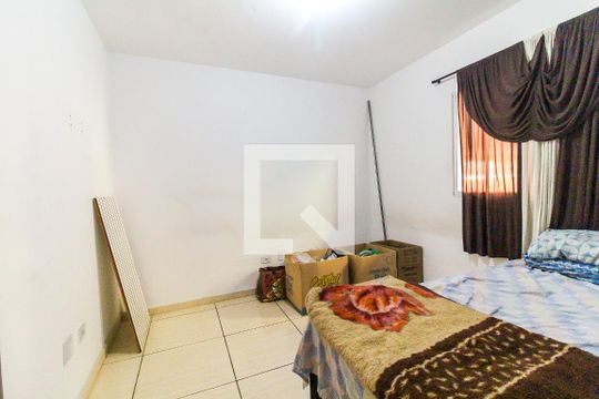Suíte 1 de casa à venda com 2 quartos, 100m² em Vila Carmosina, São Paulo