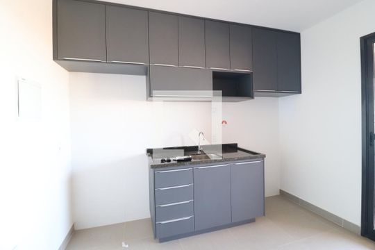 Sala/Cozinha de apartamento para alugar com 1 quarto, 44m² em Granja Marileusa, Uberlândia