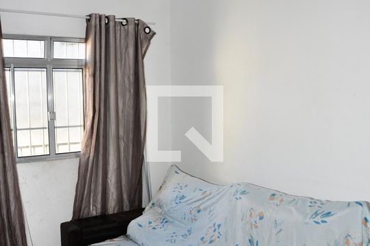Casa para alugar com 2 quartos, 100m² em Jardim Santa Lucrecia, São Paulo