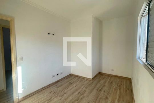 Quarto 1 de casa de condomínio para alugar com 2 quartos, 64m² em Aguassai, Cotia