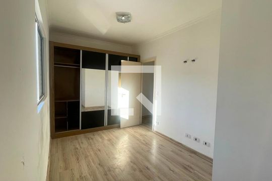 Quarto 1 de casa de condomínio para alugar com 2 quartos, 64m² em Aguassai, Cotia