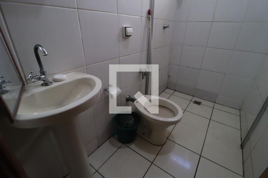Casa para alugar com 2 quartos, 60m² em Santa Mônica, Uberlândia