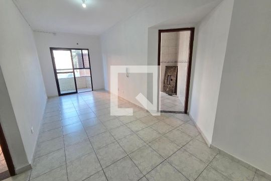 Sala de apartamento para alugar com 1 quarto, 75m² em Vila Tupi, Praia Grande