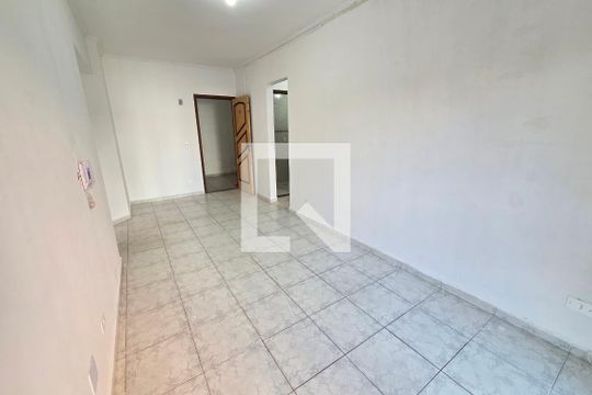 Apartamento para alugar com 1 quarto, 75m² em Vila Tupi, Praia Grande