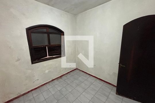 Quarto 2 de casa para alugar com 3 quartos, 120m² em Santa Luzia, Ribeirão Pires