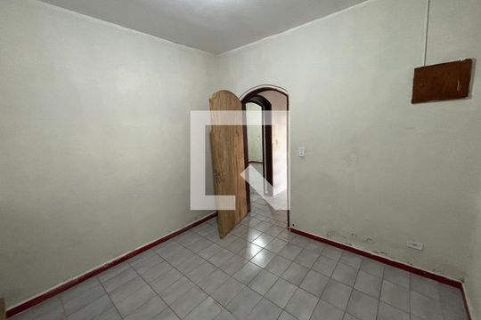 Quarto 1 de casa para alugar com 3 quartos, 120m² em Santa Luzia, Ribeirão Pires