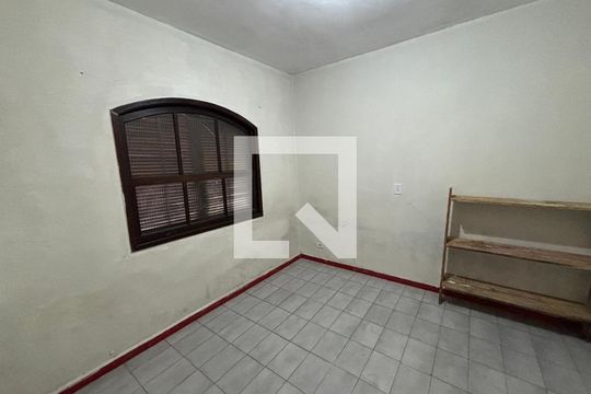 Quarto 1 de casa para alugar com 3 quartos, 120m² em Santa Luzia, Ribeirão Pires