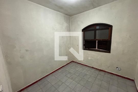 Quarto 2 de casa para alugar com 3 quartos, 120m² em Santa Luzia, Ribeirão Pires