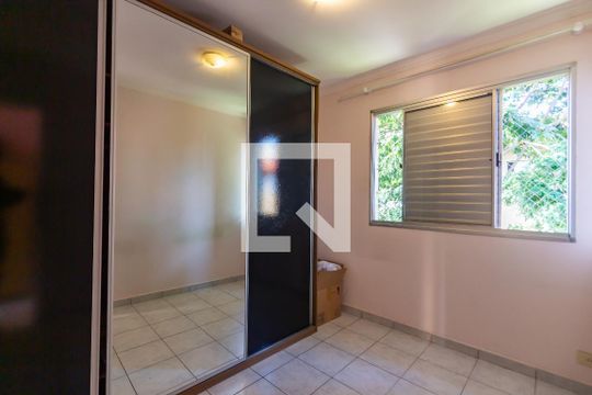 Quarto 1 de apartamento para alugar com 2 quartos, 45m² em Ayrosa, Osasco