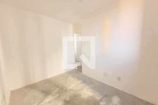 Quarto de apartamento à venda com 2 quartos, 49m² em Parque Jaçatuba, Santo André