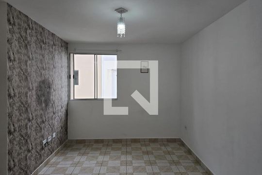 Sala  de apartamento para alugar com 2 quartos, 50m² em Jardim Sao Luis (zona Norte), Guarulhos
