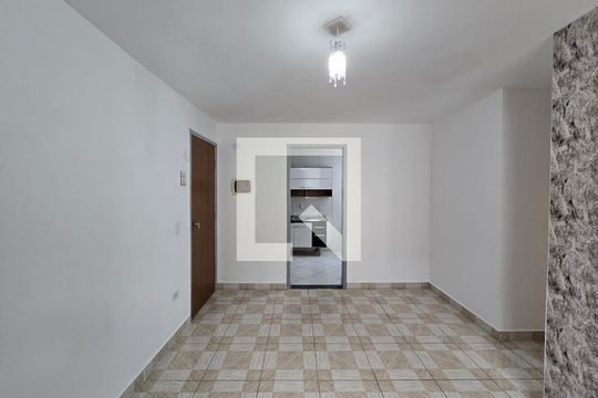 Sala  de apartamento para alugar com 2 quartos, 50m² em Jardim Sao Luis (zona Norte), Guarulhos