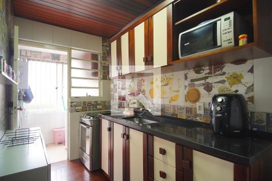 Cozinha de apartamento à venda com 2 quartos, 53m² em Cristo Rei, São Leopoldo