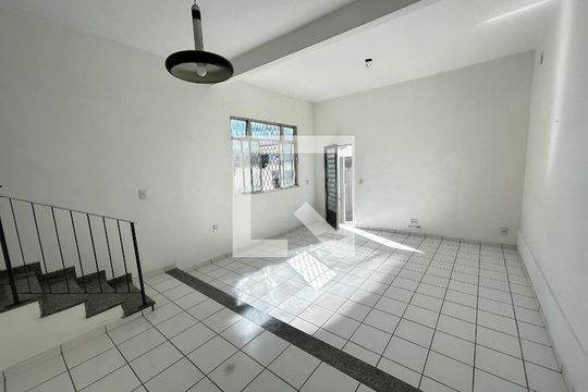 Sala de casa de condomínio para alugar com 2 quartos, 70m² em Anchieta, Nilópolis
