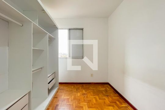 Quarto 2 de apartamento à venda com 3 quartos, 62m² em Iapi, Osasco