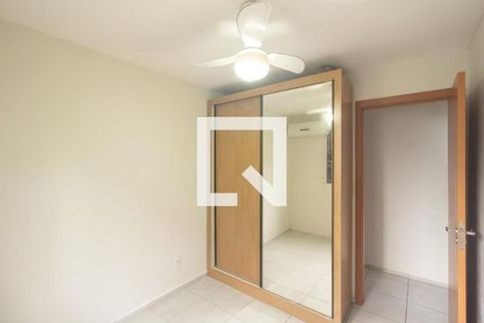 Quarto de apartamento à venda com 2 quartos, 48m² em Campo Grande, Rio de Janeiro