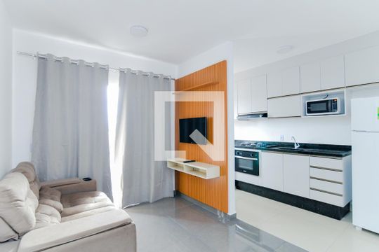 Sala de apartamento à venda com 2 quartos, 50m² em Jardim Aida, Guarulhos