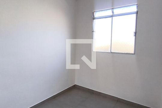 Quarto de apartamento para alugar com 3 quartos, 59m² em Copacabana, Belo Horizonte