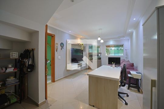 Sala de casa à venda com 3 quartos, 125m² em Vila Granada, São Paulo