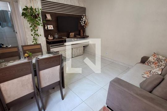 Sala de apartamento para alugar com 2 quartos, 47m² em Niterói, Betim