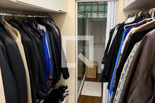 Quarto 1 de apartamento para alugar com 3 quartos, 75m² em Partenon, Porto Alegre