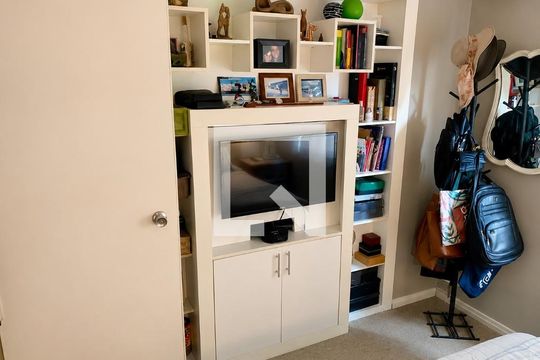 Quarto 1 de apartamento para alugar com 3 quartos, 75m² em Partenon, Porto Alegre
