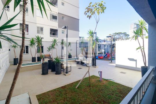 Kitnet/Studio para alugar com 0 quarto, 16m² em Vila Plana, São Paulo
