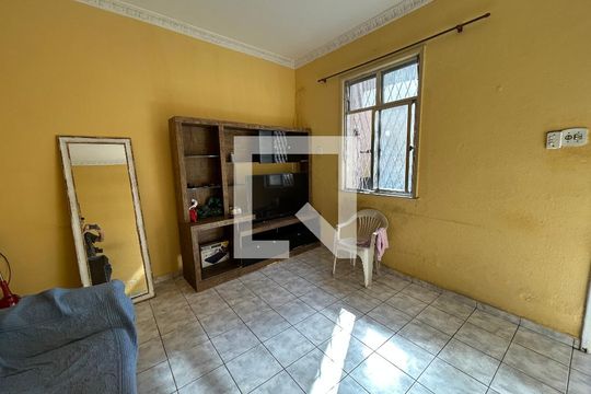 Sala de casa à venda com 2 quartos, 70m² em Higienópolis, Rio de Janeiro