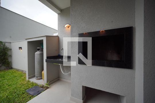 Churrasqueira de casa para alugar com 3 quartos, 197m² em Cachoeira do Bom Jesus, Florianópolis