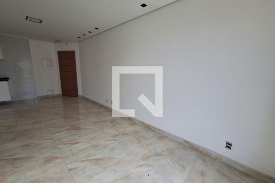 Apartamento para alugar com 2 quartos, 60m² em Campestre, Santo André