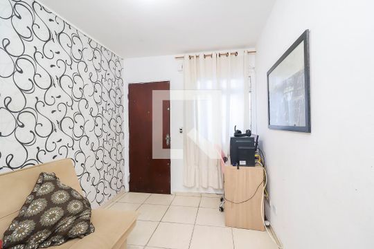 Apartamento à venda com 3 quartos, 56m² em Itaquera, São Paulo