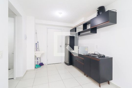 Sala/Cozinha de apartamento para alugar com 2 quartos, 36m² em Jardim Soares, São Paulo