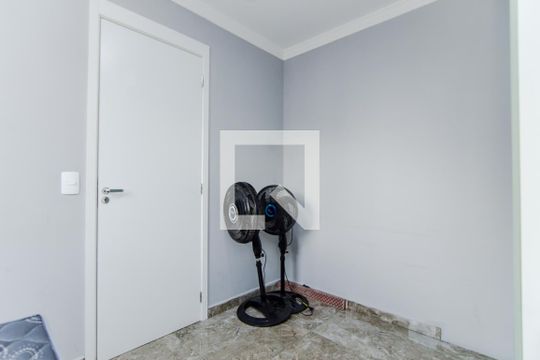 Quarto 1  de apartamento à venda com 2 quartos, 44m² em Vila das Bandeiras, Guarulhos