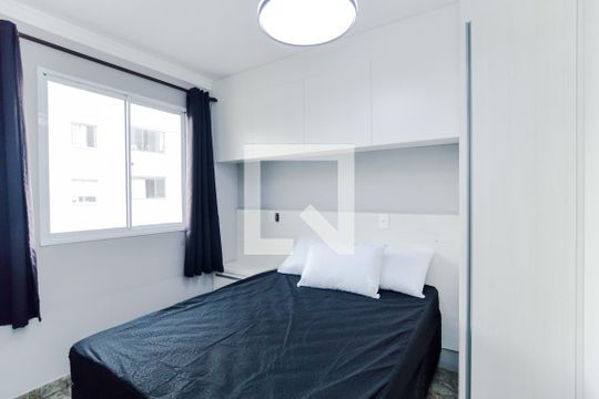Quarto 2  de apartamento à venda com 2 quartos, 44m² em Vila das Bandeiras, Guarulhos