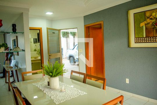 Sala de Jantar de casa à venda com 0 quarto, 330m² em Vila Santa Helena, Goiânia