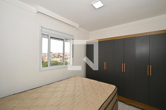 Quarto 1 de apartamento à venda com 2 quartos, 42m² em Jardim Monte Alegre, Taboão da Serra