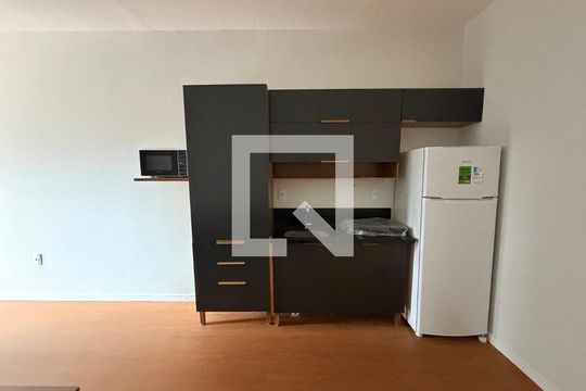 Studio de kitnet/studio para alugar com 1 quarto, 29m² em Cascatinha, Juiz de Fora
