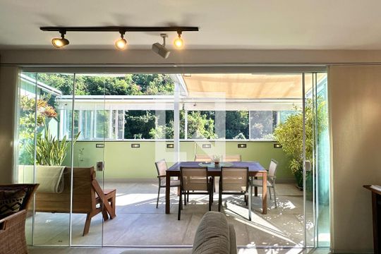 Apartamento à venda com 2 quartos, 140m² em Lagoa, Rio de Janeiro