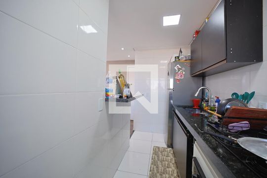 Cozinha e Área de Serviço de apartamento à venda com 2 quartos, 51m² em Vila Sao Francisco, São Paulo