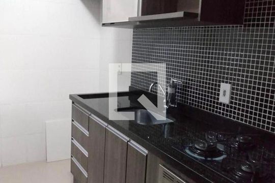 Cozinha de apartamento à venda com 2 quartos, 48m² em Vila Nova Conceicao, Osasco