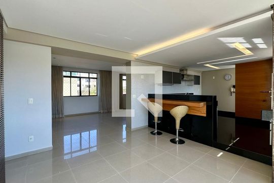 Sala  de apartamento à venda com 4 quartos, 144m² em Coração Eucarístico, Belo Horizonte