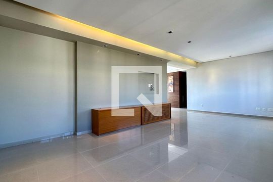 Sala  de apartamento à venda com 4 quartos, 144m² em Coração Eucarístico, Belo Horizonte