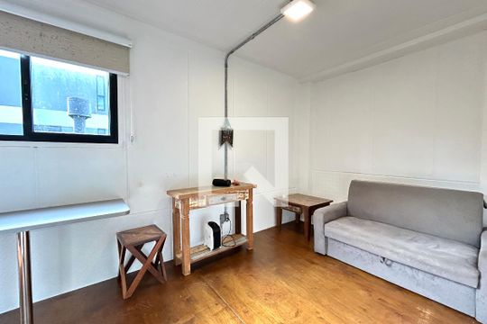 Apartamento para alugar com 1 quarto, 35m² em Lagoa Pequena, Florianópolis