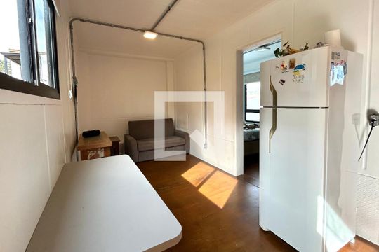 Apartamento para alugar com 1 quarto, 35m² em Lagoa Pequena, Florianópolis